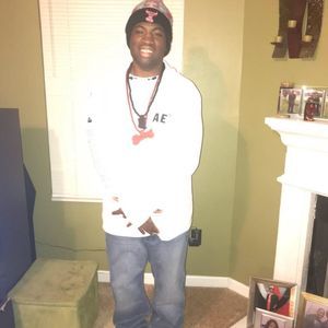 Meet your Posher, Derrick